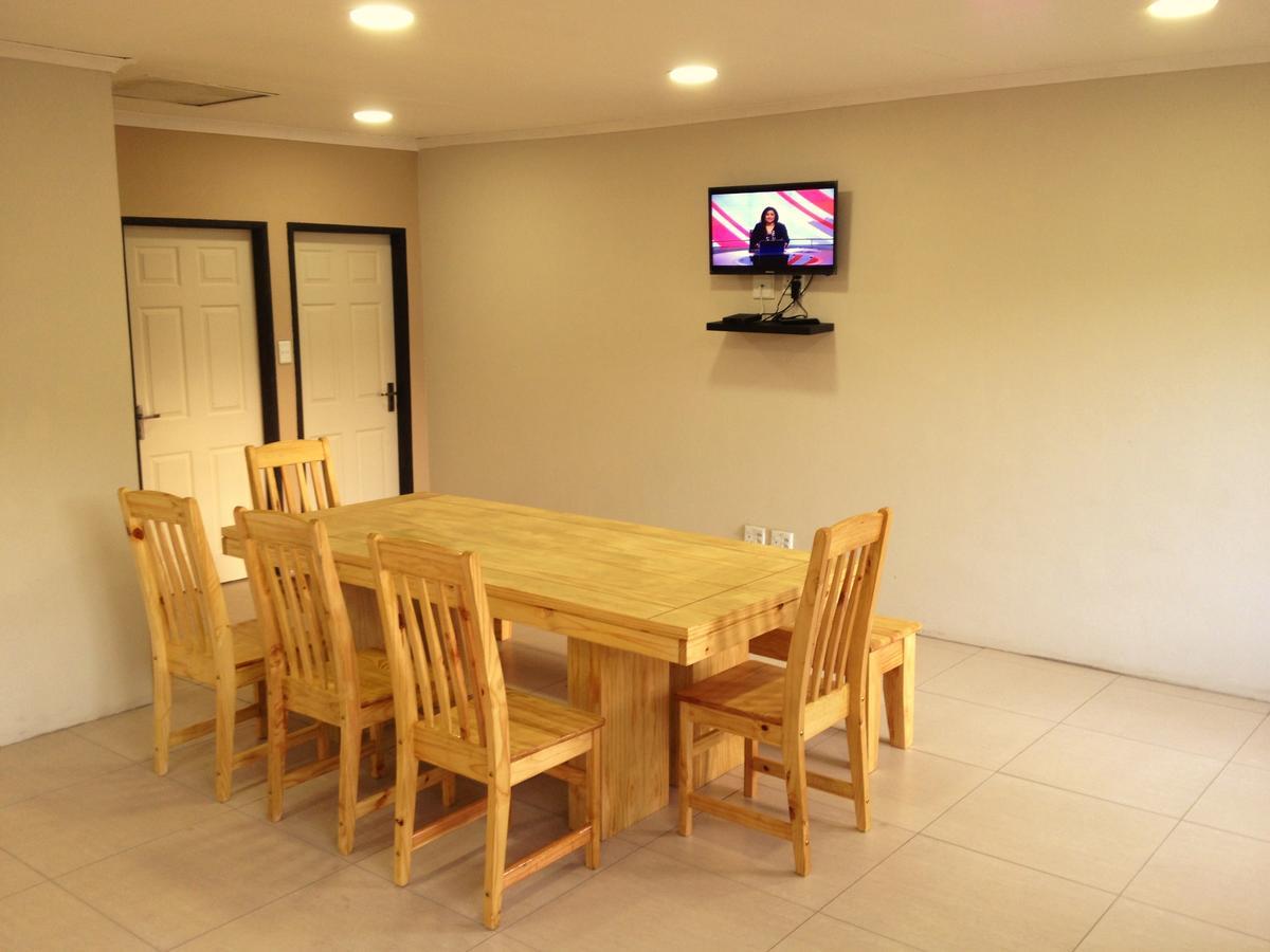 Afrikawisa At O.R. Tambo International Airport Bed & Breakfast Kempton Park Luaran gambar